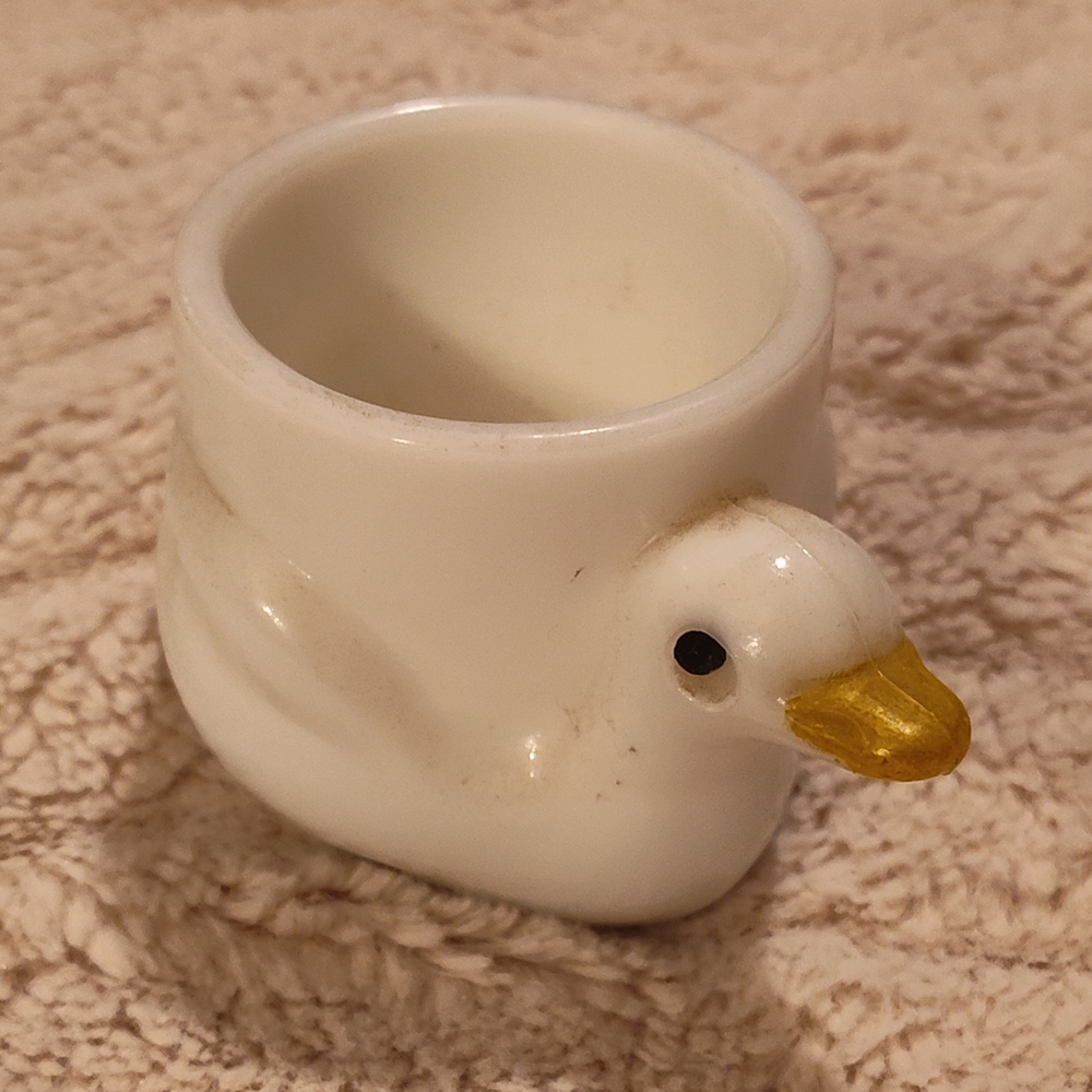Vintage Opalex Duck Shaped Ceramic Egg Cup (Made In France)